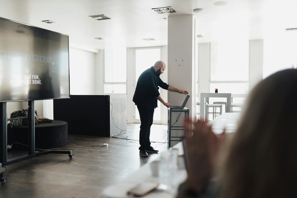 Kavyro : le réseau qui libère les solopreneurs burnoutés